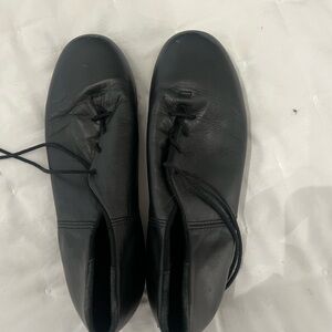 Capezio Black Leather Lace-Up Tap Shoes